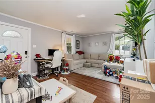 4610 Connecting Rd, Charlotte, NC 28209 - Photo 5