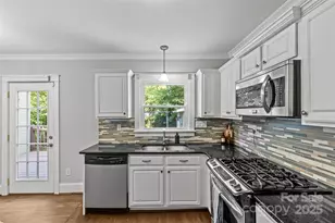 815 Drummond Ave, Charlotte, NC 28205 - Photo 19