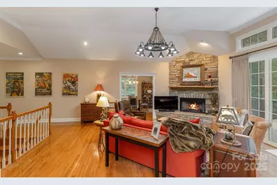 106 Chancery Court, Flat Rock, NC 28731 - Photo 7