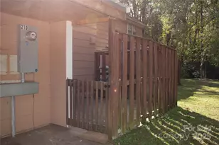 1300 Larchmont Pl, Salisbury, NC 28144 - Photo 7