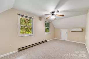 365 Duckback Trl, Whittier, NC 28789 - Photo 25