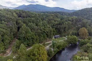 365 Duckback Trl, Whittier, NC 28789 - Photo 47