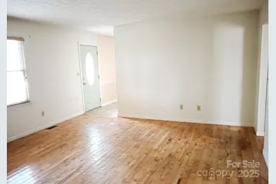 132 Haynes Street, Hendersonville, NC 28791 - Photo 7