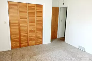 132 Haynes St, Hendersonville, NC 28791 - Photo 19