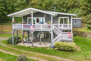 199 Alpine Dr, Seven Devils, NC 28749 - Photo 3