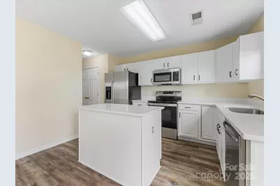 2914 Bridgeville Lane, Charlotte, NC 28262 - Photo 11