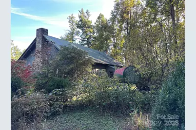 16 Osborn Knob Road, Little Switzerland, NC 28749 - Photo 7