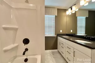 15906 Parkside crossing Dr, Charlotte, NC 28278 - Photo 29