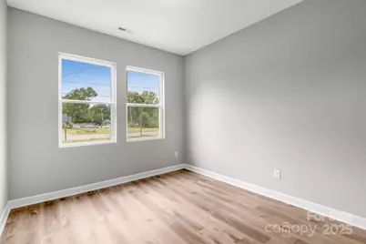 409 E Henderson Street, East Spencer, NC 28039 - Photo 29