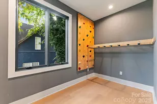 3416 Windsor Dr, Charlotte, NC 28209 - Photo 9