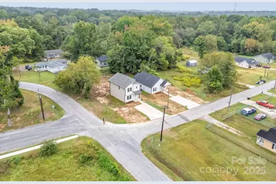 403 E Henderson Street, East Spencer, NC 28039 - Photo 41