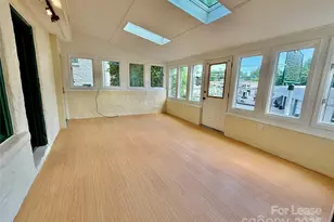 43 E Howard St, Tryon, NC 28782 - Photo 11