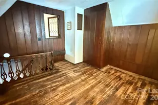 43 E Howard St, Tryon, NC 28782 - Photo 15