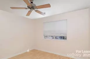 5664 Prescott Ct, Charlotte, NC 28269 - Photo 3