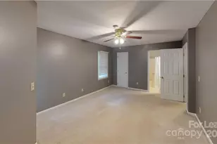 3709 Colony Crossing Dr, Charlotte, NC 28226 - Photo 9