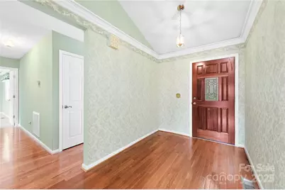 1113 Citation Circle, Hendersonville, NC 28739 - Photo 5