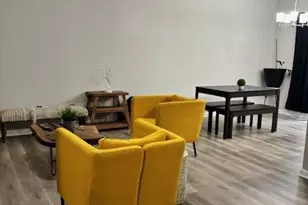 8105 Alderton Ln, Charlotte, NC 28215 - Photo 9