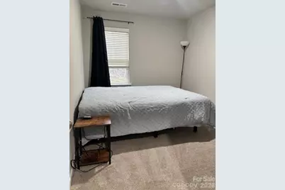 8105 Alderton Lane, Charlotte, NC 28215 - Photo 17