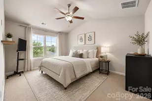 8105 Alderton Ln, Charlotte, NC 28215 - Photo 13