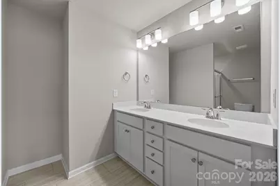 8105 Alderton Lane, Charlotte, NC 28215 - Photo 15