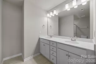 8105 Alderton Ln, Charlotte, NC 28215 - Photo 15