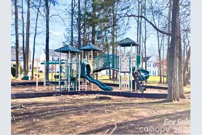 8105 Alderton Lane, Charlotte, NC 28215 - Photo 23