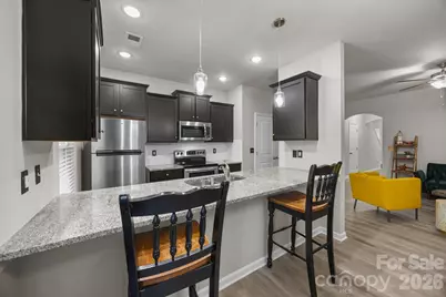 8105 Alderton Lane, Charlotte, NC 28215 - Photo 9