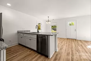 517 W Pine St, Maiden, NC 28650 - Photo 7