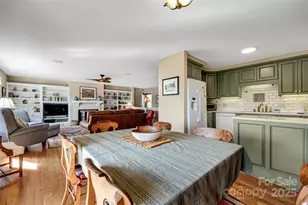 77 Chestnut St, Tryon, NC 28782 - Photo 7