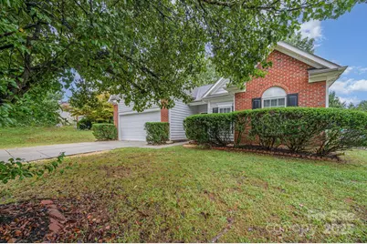 6043 Shining Oak Lane, Charlotte, NC 28269 - Photo 3