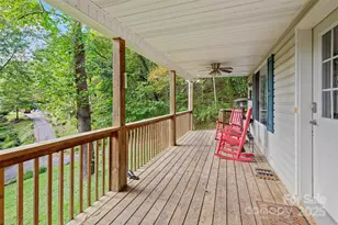 1465 Maple Spgs Dr, Waynesville, NC 28785 - Photo 9