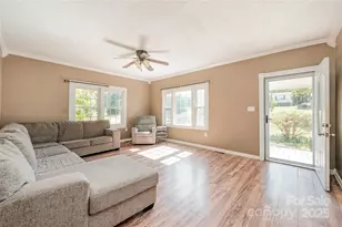 4562 Foster Blackmon Dr, Heath Springs, SC 29058 - Photo 7