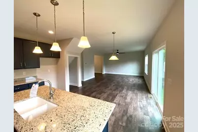 140 Mayflower Court, Waynesville, NC 28785 - Photo 7