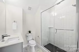 215 Freeland Ln, Charlotte, NC 28217 - Photo 23