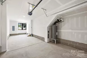 215 Freeland Ln, Charlotte, NC 28217 - Photo 7