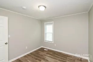 8223 Chrisbry Ln, Charlotte, NC 28215 - Photo 11