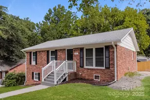 500 Fallingswood Ct, Charlotte, NC 28217 - Photo 3