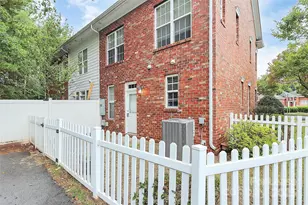 9845 Longstone Ln, Charlotte, NC 28277 - Photo 5