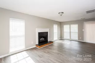 4511 Avalon Forest Ln, Charlotte, NC 28269 - Photo 5