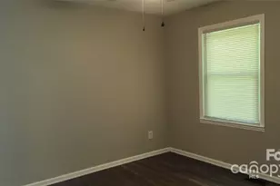 2177 Lynmore Dr, Sherrills Ford, NC 28673 - Photo 9