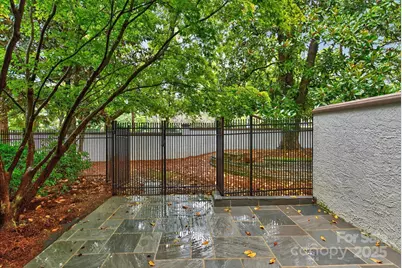 310 Wendover Heights Circle, Charlotte, NC 28211 - Photo 29
