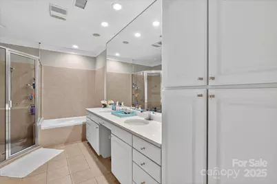 310 Wendover Heights Circle, Charlotte, NC 28211 - Photo 19