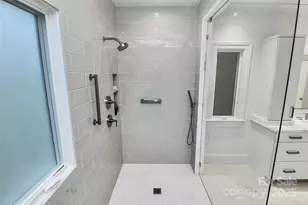 6706 Honors Ct, Charlotte, NC 28210 - Photo 17