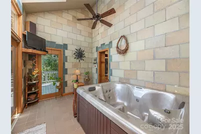 89 Patten Park Drive, Waynesville, NC 28785 - Photo 23