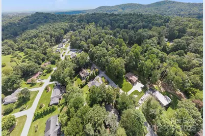 109 Mountain Place, Hendersonville, NC 28791 - Photo 17