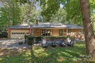 109 Mountain Pl, Hendersonville, NC 28791 - Photo 1