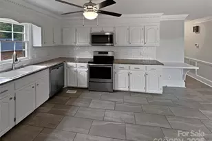 2635 Providence Dr, Gastonia, NC 28052 - Photo 15