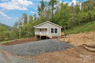 237 Hickory Nut Ridge Rd, Burnsville, NC 28714 - Photo 17