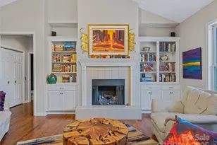 222 Bay Laurel Ln, Hendersonville, NC 28791 - Photo 5