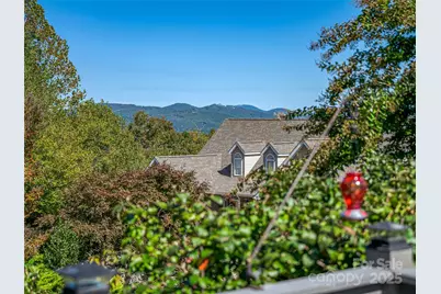 222 Bay Laurel Lane, Hendersonville, NC 28791 - Photo 9